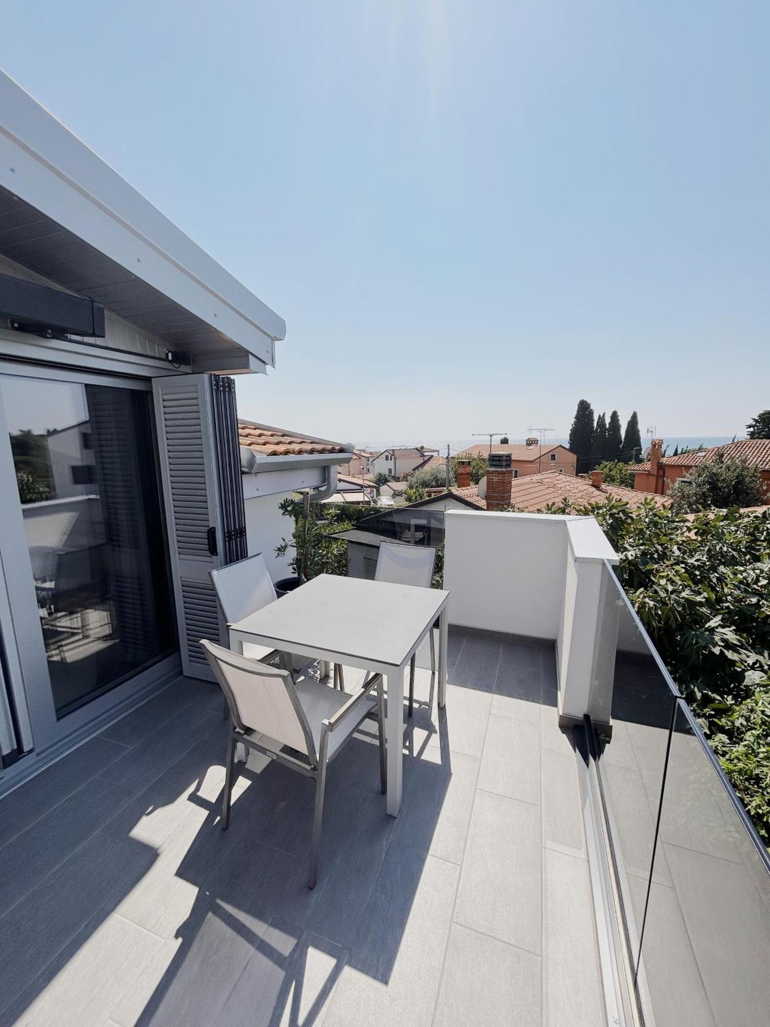 Sunny House Apartamento Zambratija  Exterior foto